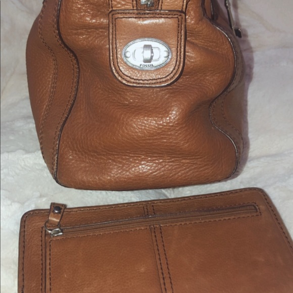 EUC Fossil leather purse and leather wallet - Picture 6 of 8